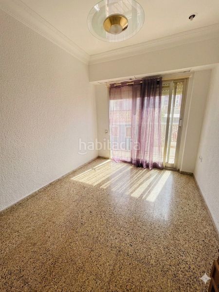 Piso amplio piso de 4 dormitorios , a reformar. ideal para personalizar a tu gusto. no pierdas esta oportunidad! en Valencia - Imagen 8