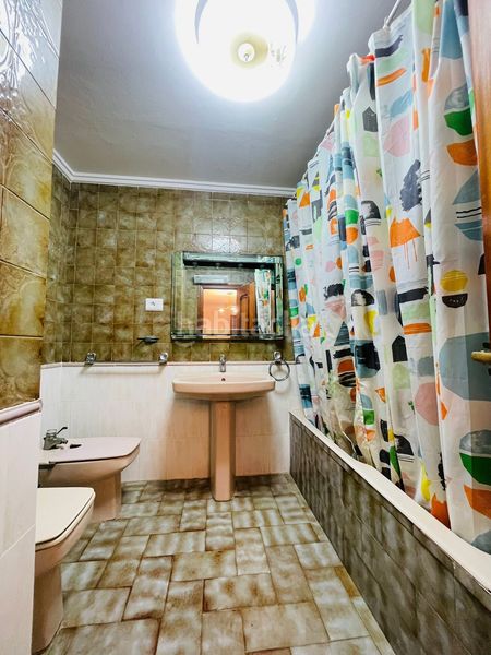 Piso amplio piso de 4 dormitorios , a reformar. ideal para personalizar a tu gusto. no pierdas esta oportunidad! en Valencia - Imagen 10