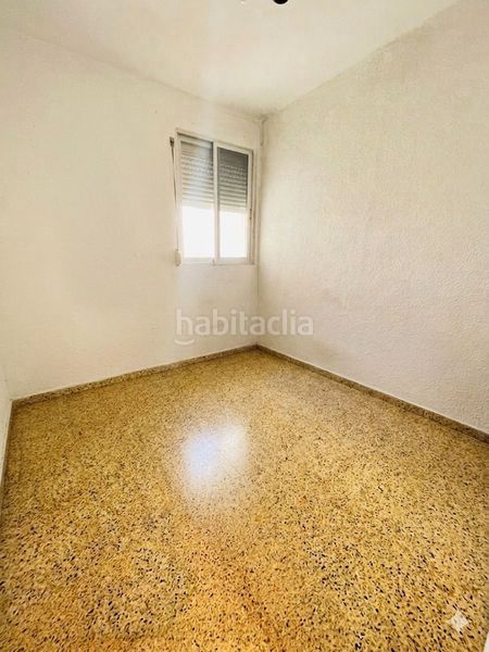 Piso amplio piso de 4 dormitorios , a reformar. ideal para personalizar a tu gusto. no pierdas esta oportunidad! en Valencia - Imagen 7