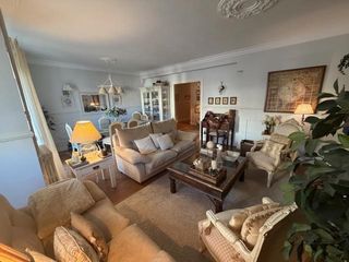 Etagenwohnung in Centro Ciudad. Piso de 3 dormitorios y 2 baños en el centro de león