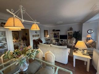 Piso en Centro Ciudad. Piso de 3 dormitorios y 2 baños en el centro de león