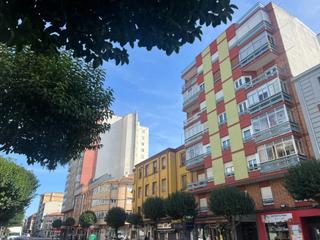 Pis en Crucero. Piso en avda. quevedo 3 dormitorios con ascensor