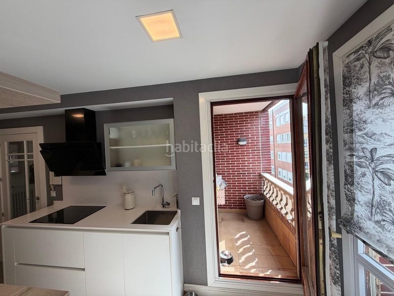 Foto f21866c9-62ea-4c43-8aba-2bd57e712770. Duplex con riscaldamento parcheggio in Centro Ciudad León