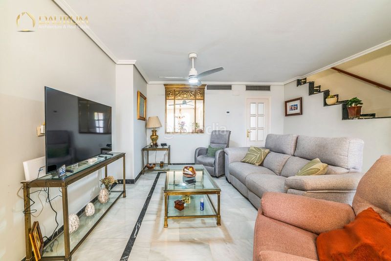 Foto ad1e9c86-f27d-43bf-b2bd-356e531f6749. Dúplex amb calefacció aparcament piscina a Barrio Bajo San Juan de Aznalfarache