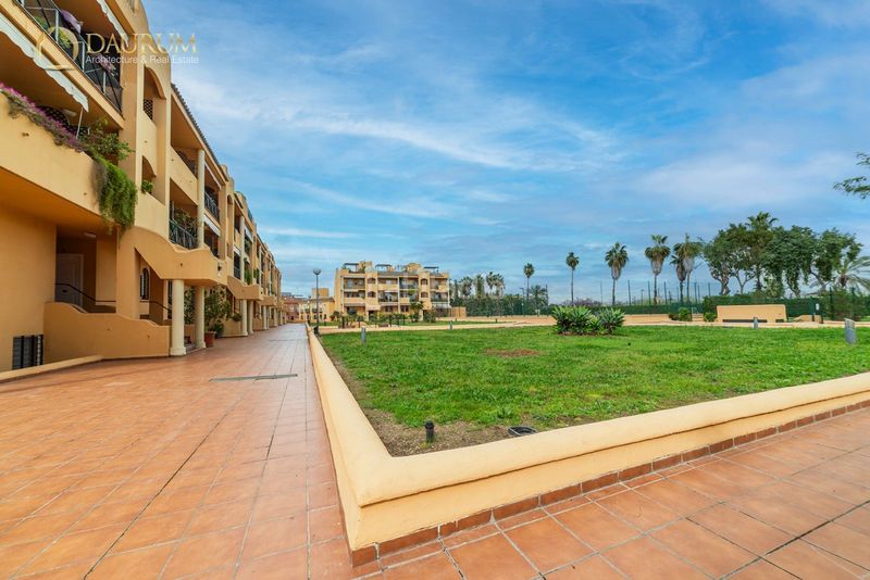 Foto b6dd6e45-5329-423f-ac76-0c41b380ea32. Dúplex amb calefacció aparcament piscina a Barrio Bajo San Juan de Aznalfarache