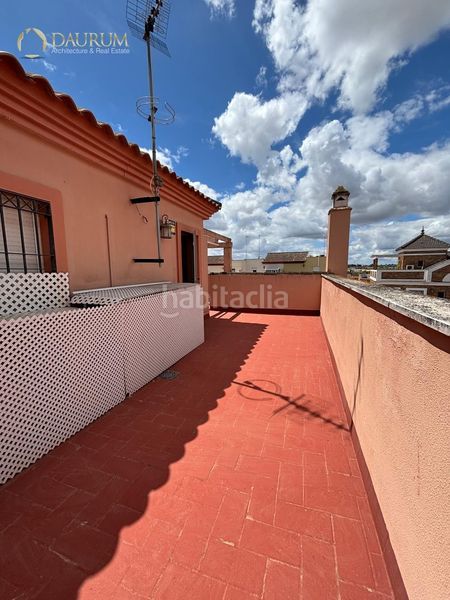 Foto 91cd40e1-2088-4e58-ab35-d0075ffd75d3. Casa aparellada amb calefacció aparcament a Aljamar Tomares