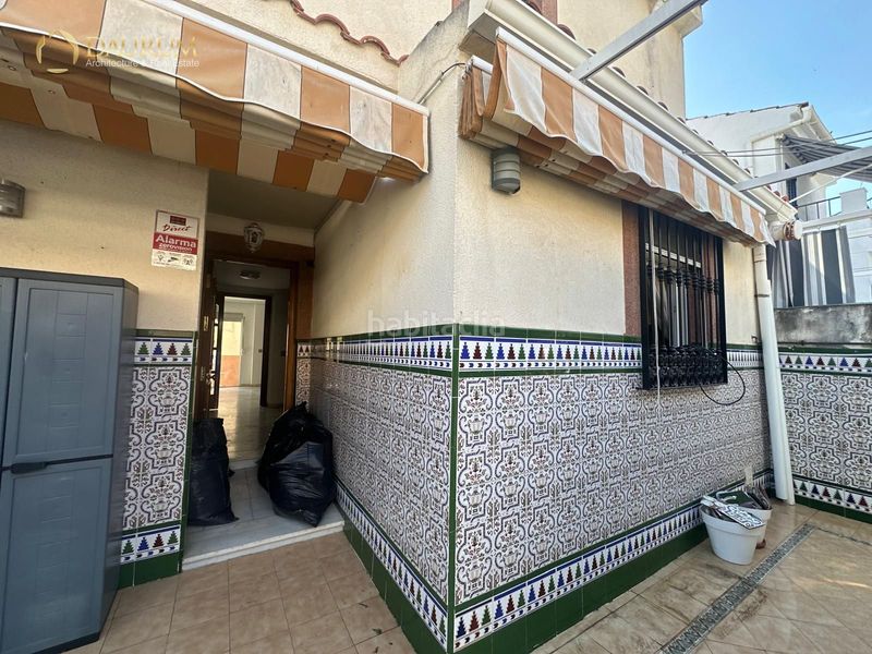 Foto 42c73d56-4337-46de-87d8-5d0205d9c2c0. Casa adossada amb calefacció aparcament piscina a Sevilla