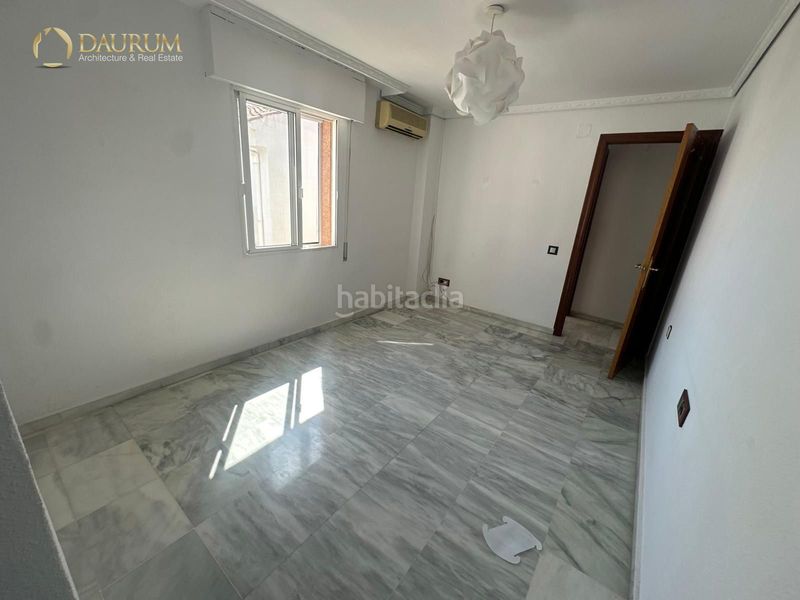 Foto dcbcff4c-fa89-424b-aa67-d5eb99ef2e90. Casa adossada amb calefacció aparcament piscina a Sevilla