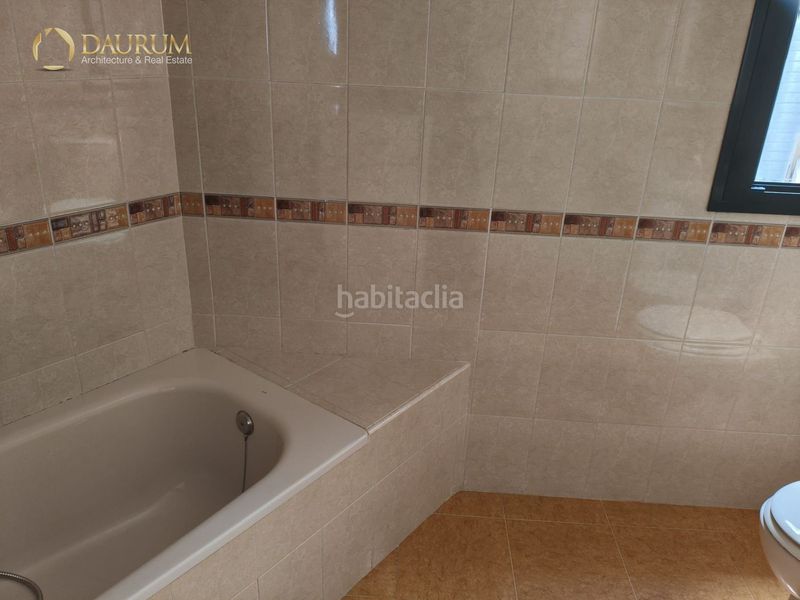 Foto 18dcaa22-147e-4a03-baf4-4bd18adb8f61. Pis amb aparcament a Camas