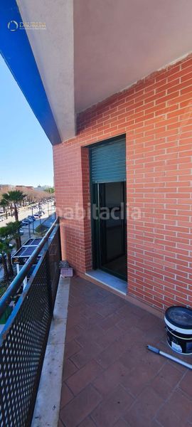 Foto 24dd5faf-4209-43cc-8f95-1fec73034071. Pis amb aparcament a Camas