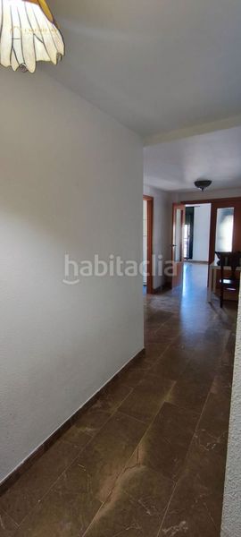 Foto 5bde233a-b91f-4596-b742-3c1f7b9e1fcf. Pis amb aparcament a Camas