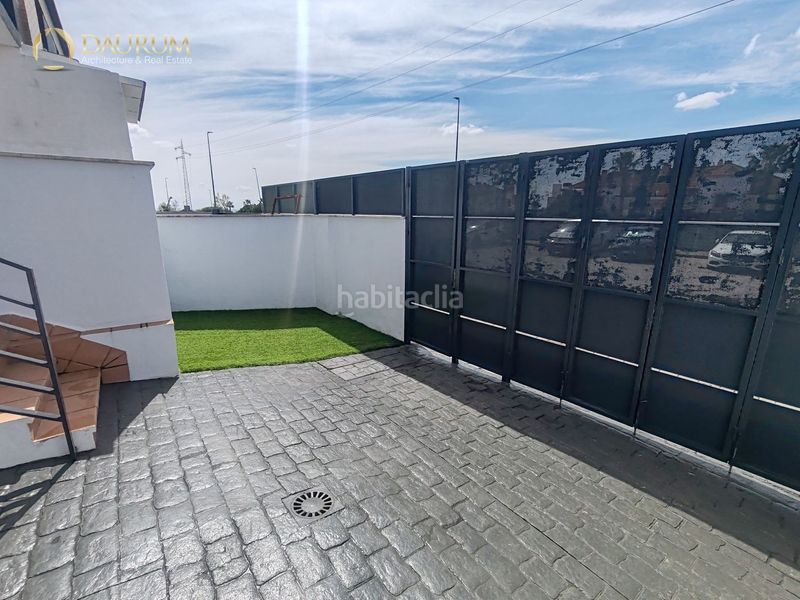 Foto 8aa4be32-4f7a-400a-bb9b-3d8f0da63b03. Xalet amb calefacció aparcament piscina a Las Pajanosas Guillena