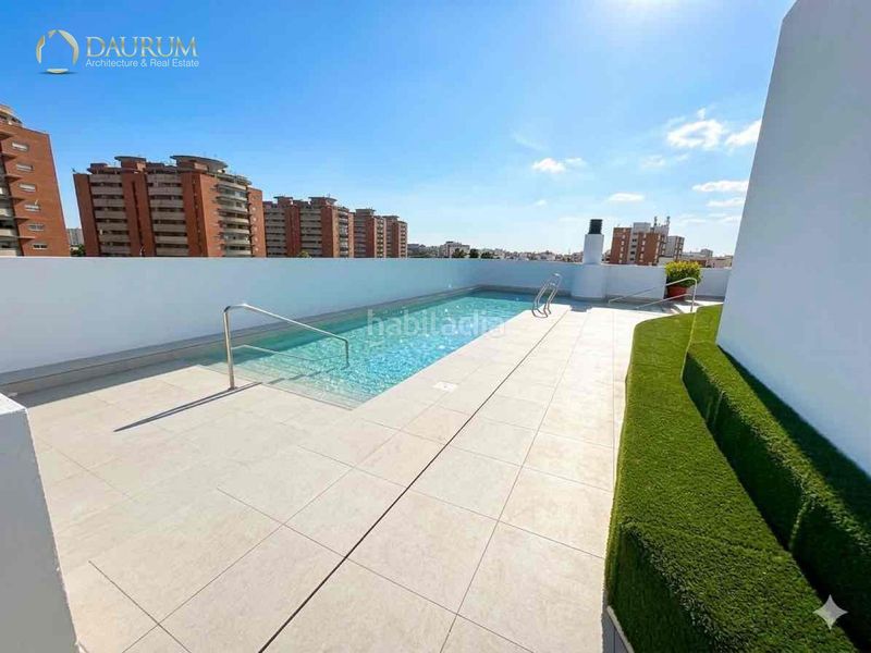 Foto a5829805-2ede-4ccc-a509-45757f4b2957. Pis amb calefacció aparcament piscina a Bellavista Sevilla