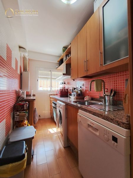 Foto edc8ac6a-1c05-42b0-9ef6-c1778f6fba85. Pis a San Carlos - San José Sevilla