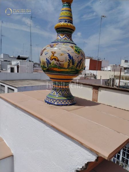 Foto 4a442d2d-6124-4013-9fd6-46c3bdf86f36. Casa amb calefacció aparcament a La Buhaira Sevilla