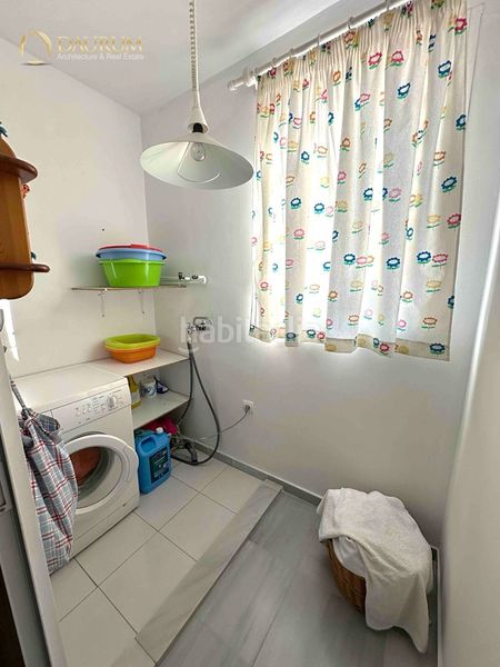 Foto 56f2e2c1-7964-4f83-9913-63db5b6d3e40. Casa amb calefacció aparcament a La Buhaira Sevilla