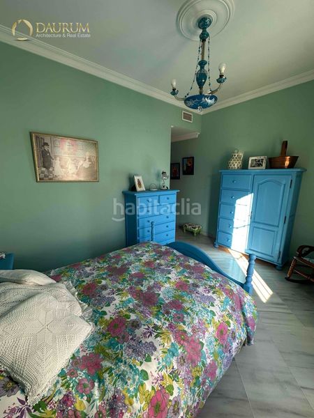Foto 92d52370-e610-41ba-98c2-f98219adddab. Casa amb calefacció aparcament a La Buhaira Sevilla