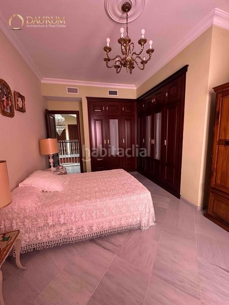 Foto ab008faa-bc1c-4b86-86e9-a48d18b1425e. Casa amb calefacció aparcament a La Buhaira Sevilla