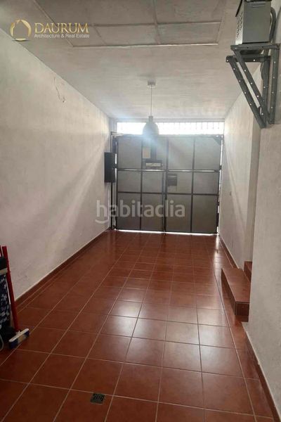 Foto b215eb26-d97e-41f2-8c6a-f47ed2d3b762. Casa amb calefacció aparcament a La Buhaira Sevilla