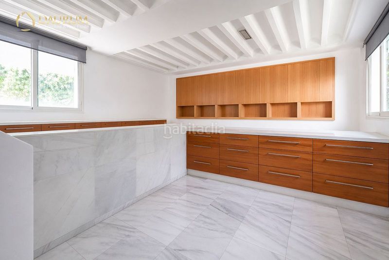 Foto d75575d5-13c1-490f-a512-bbb1464063b0. Xalet amb calefacció aparcament a Barrio del Nervión Sevilla