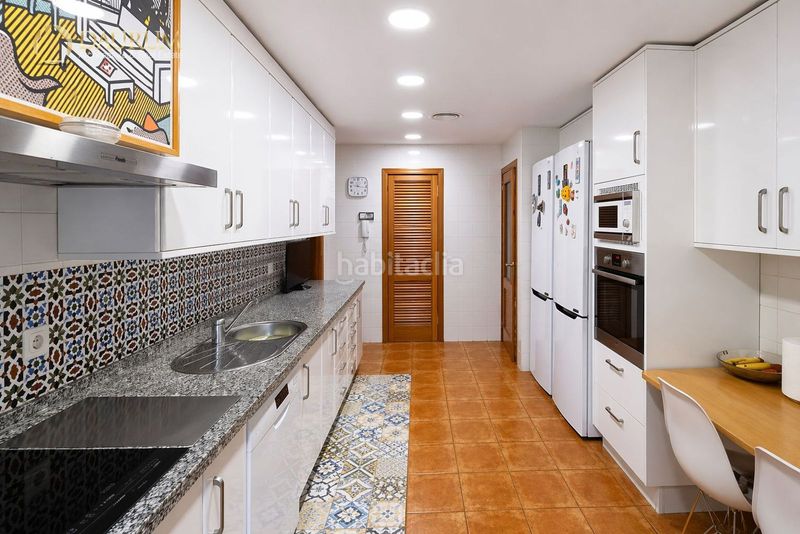 Foto e629daed-cc17-4c8b-a4c8-8563941fc960. Xalet amb calefacció aparcament a Barrio del Nervión Sevilla