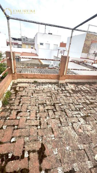 Foto 0bdf2f50-a66f-43cd-a50a-b73c48d42fc8. Casa amb aparcament a Valdezorras - El Gordillo Sevilla