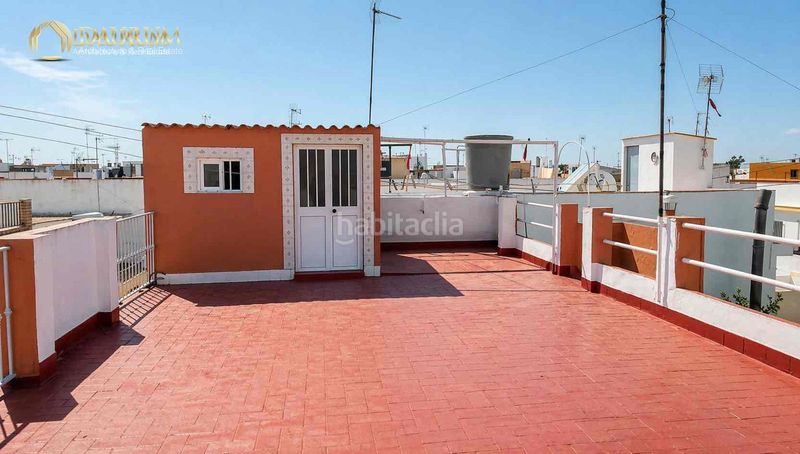 Foto 244b6947-af8c-432b-a88b-948fbbf3987f. Casa amb aparcament a Valdezorras - El Gordillo Sevilla