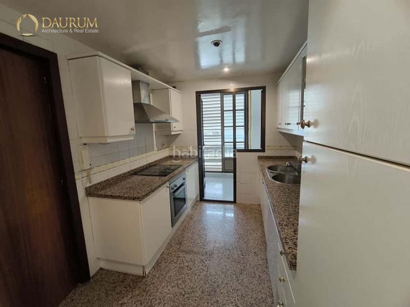 Foto 29cd138e-9392-4b55-b54e-199615b1a882. Pis amb aparcament piscina a Urbadiez - Entrepuentes Sevilla