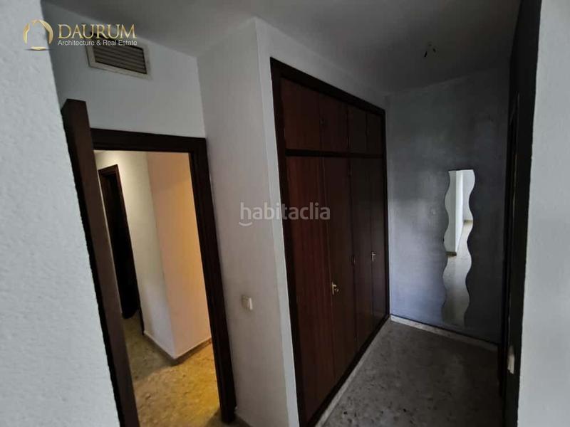 Foto 8c0be6fd-4f46-4fa4-b385-27b5edd44481. Pis amb aparcament piscina a Urbadiez - Entrepuentes Sevilla