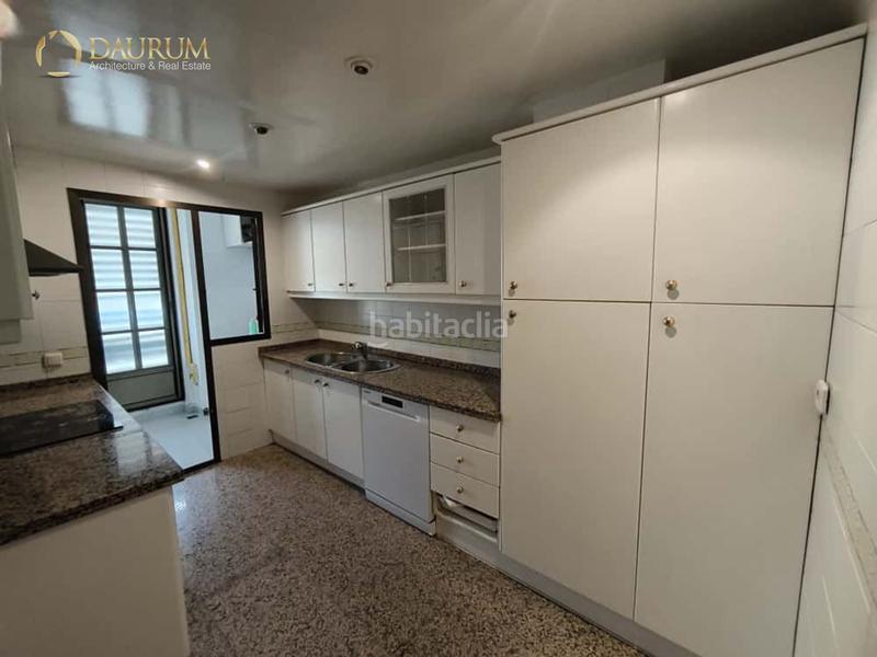 Foto c69863d4-0364-4a35-b486-cfc0dd4f46c0. Pis amb aparcament piscina a Urbadiez - Entrepuentes Sevilla