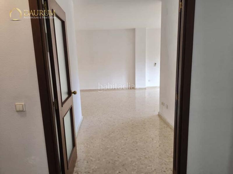 Foto f69bdc81-b21f-4249-aad0-5b262abf35ec. Pis amb aparcament piscina a Urbadiez - Entrepuentes Sevilla