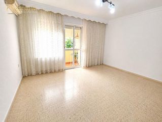 Etagenwohnung  Salvador dalí. Oportunidad de piso en alacalá de guadaira