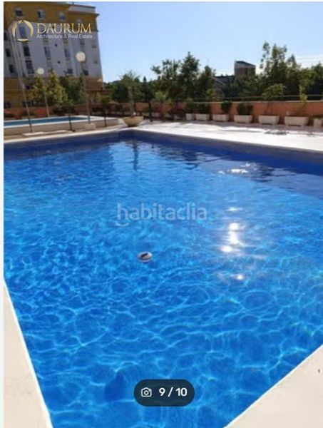 Foto e57c3e5b-3d7a-470b-8a6d-4777f9f50023. Pis amb calefacció aparcament piscina a Urbadiez - Entrepuentes Sevilla