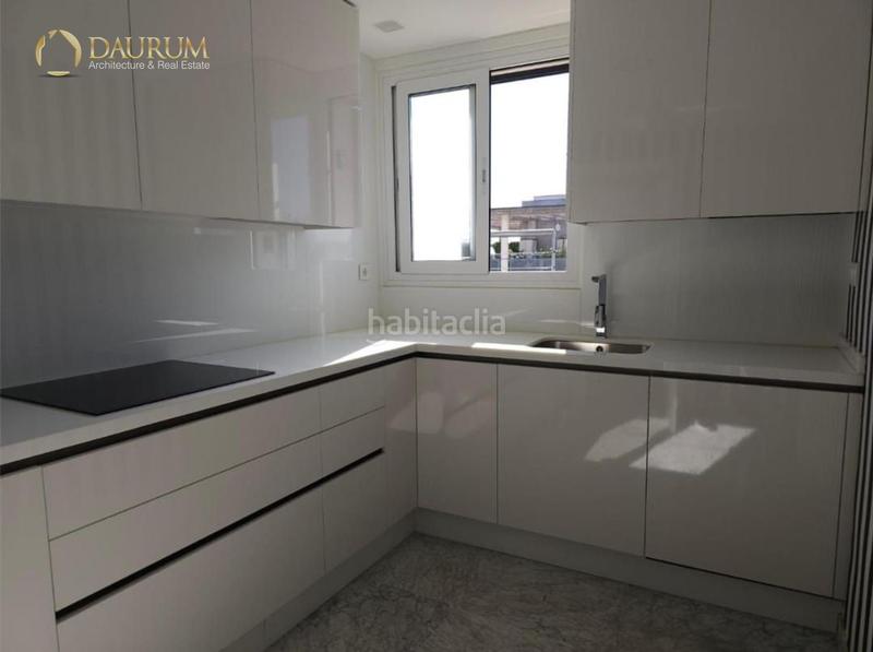 Foto 324eda58-6dda-454c-a2ba-258e30e2e2dd. Flat with parking in La Calzada - La Florida Sevilla