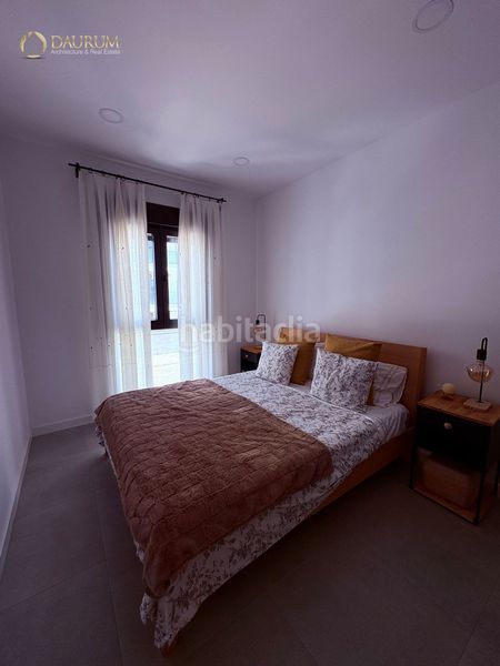 Foto 0cc1dbec-5dbd-427a-b2b9-c0dd7749070d. Casa adossada amb calefacció aparcament piscina a San Jose de la Rinconada