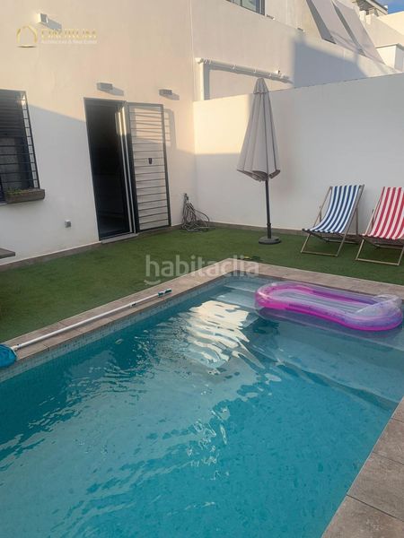 Foto fb357989-c398-42f3-9a9d-f0ec8138bed8. Casa adossada amb calefacció aparcament piscina a San Jose de la Rinconada