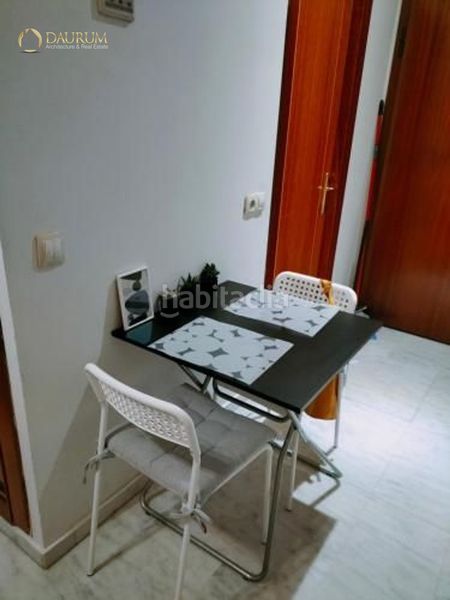 Foto 35ed3103-89c9-4166-abc3-8d02323accb7. Apartament amb calefacció aparcament piscina a Parque Alcosa Sevilla