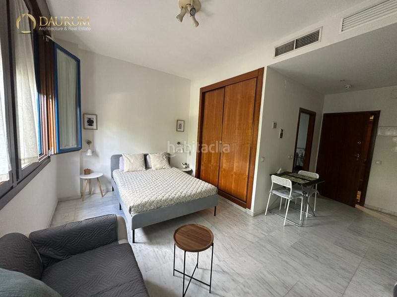 Foto 8019e955-c7ed-4870-aa65-eebaf290288a. Apartament amb calefacció aparcament piscina a Parque Alcosa Sevilla