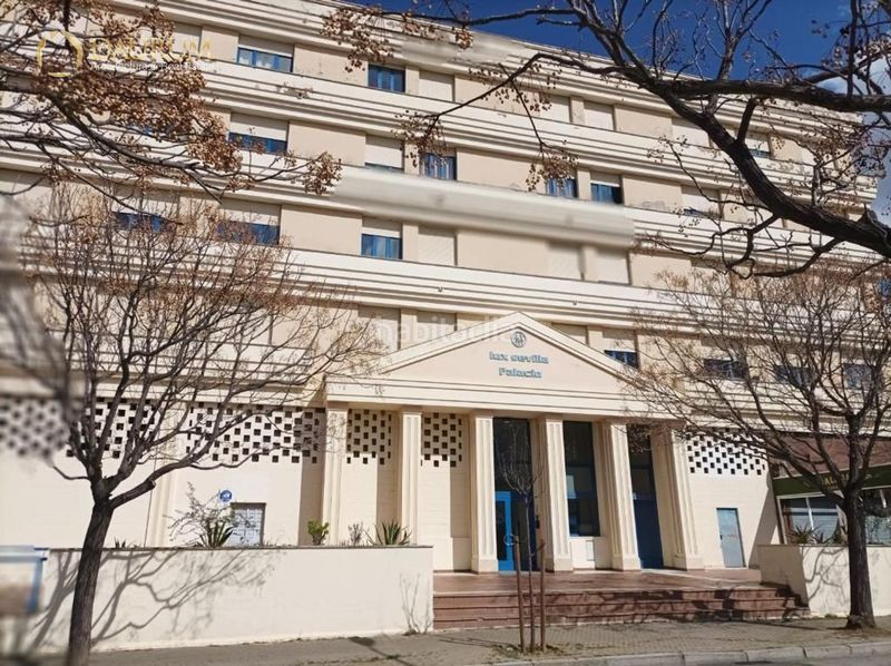 Foto ad0d2853-0195-4f49-a455-c0f9c6beb952. Apartament amb calefacció aparcament piscina a Parque Alcosa Sevilla
