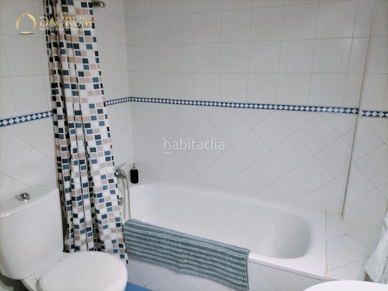 Foto c7dd20ed-582c-4315-adaf-01c17ccca79c. Apartament amb calefacció aparcament piscina a Parque Alcosa Sevilla