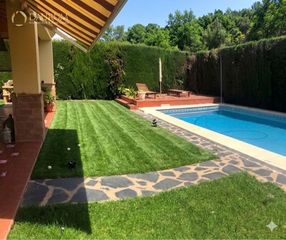 Xalet  Hiedra. Hermoso chalet independiente en montequinto