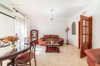 Chalet  Vasco de gama. Espectacular adosado en la plata sevilla