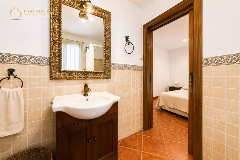 Foto f9174a44-b29f-43e5-869d-91c32909e989. Xalet amb aparcament piscina a Rinconada (La)