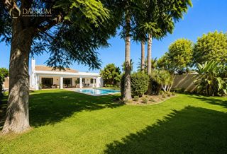 Chalet  Junta compensación. Espectacular villa independiente en san josé de la rinconada