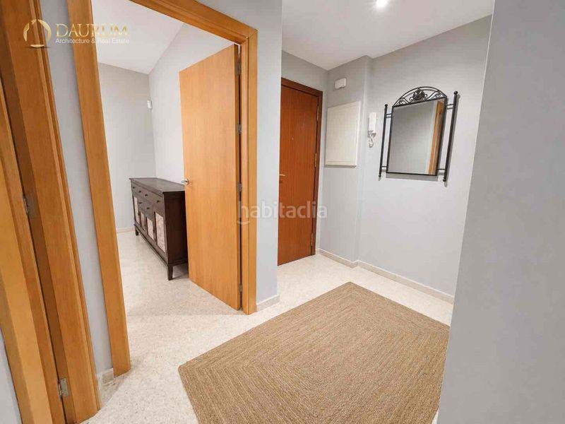 Foto eb466fe8-e12f-43df-993f-b32f1a9124ba. Pis amb calefacció aparcament piscina a Sta. Aurelia - Cantábrico - Atlàntico - La Romería Sevilla