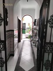 Casa adosada  Antonio machín. Linda casa sevillana adosada