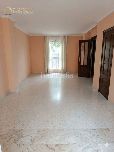 Foto e8ec141f-3929-4917-8046-6f53f02e33fc. Casa adossada amb calefacció aparcament a colores - entreparques Sevilla