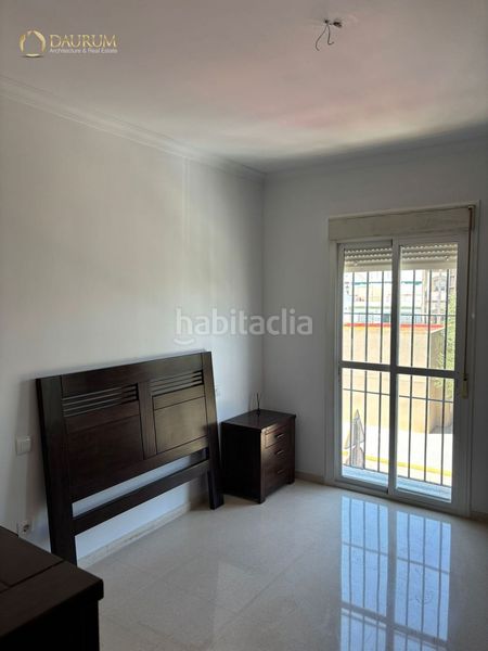 Foto 8eb7624a-b9ba-4e3e-ab01-42a04550bf11. Casa adossada amb aparcament a Rinconada (La)