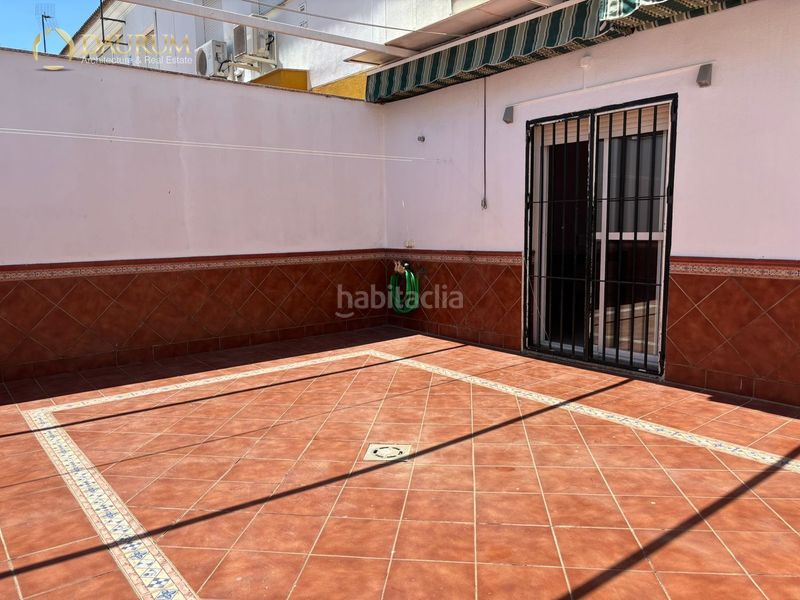 Foto e7959e65-15bf-4b76-8d2d-fde5baed9811. Casa adossada amb aparcament a Rinconada (La)