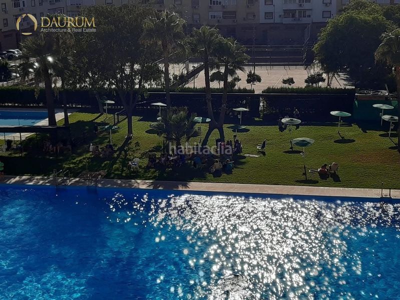 Foto be1b55eb-b63f-46ac-a4ea-581f7be73c89. Pis amb calefacció aparcament piscina a Avenida de Europa Montequinto